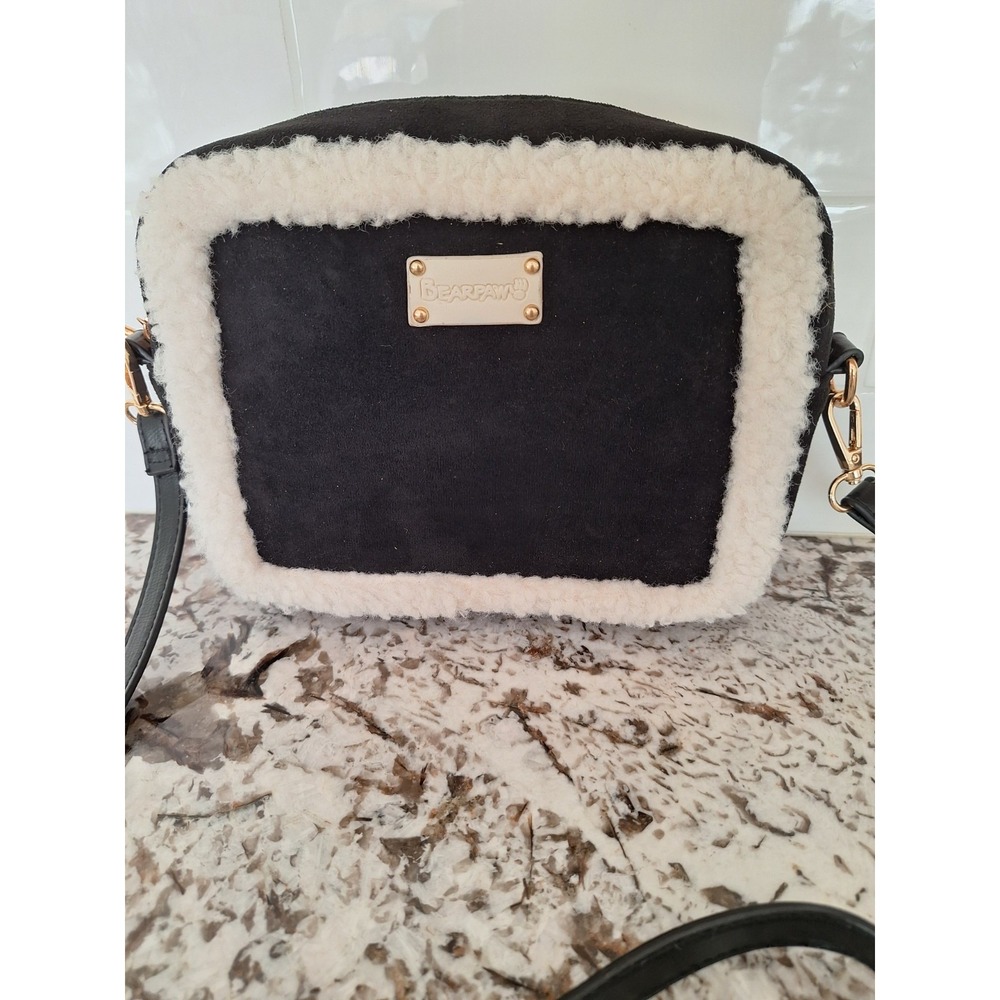 BearPaw Black Crossbody Bag with‎ Cream Trim